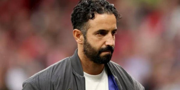 奥纳纳要求涨薪！激怒阿莫林：曼联决定清洗，省600万薪水